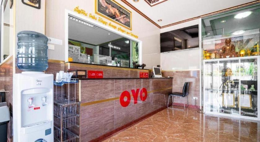 Oyo 836 Pk Residence Sattahip Exteriör bild